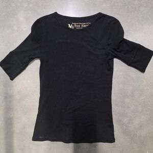 Victoria's Secret Plain Black 3/4 Sleeve Tee